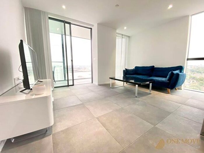 1 Bedroom Flat For Sale In Dollar Bay Place, Dollar Bay Point, E14