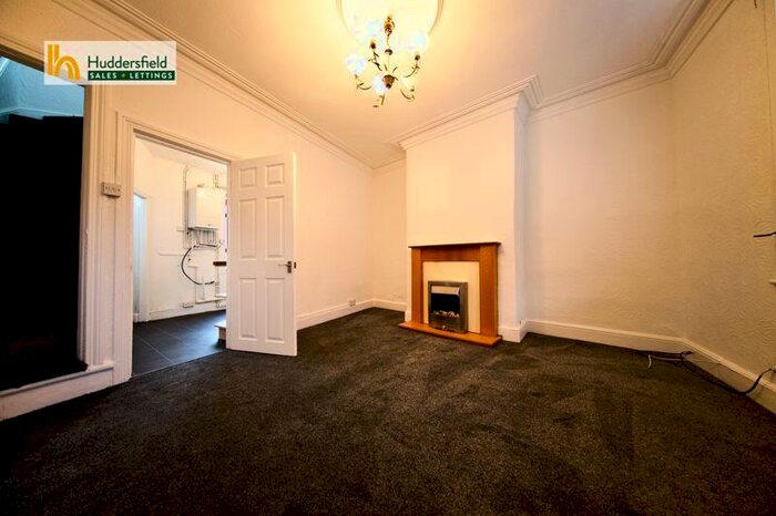 3 Bedroom Terraced House To Rent In Rastrick Common, Huddersfield, HD6