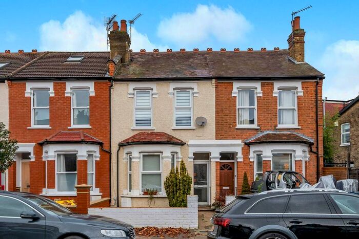 1 Bedroom Studio To Rent In Bonchurch Road, Ealing, London, W13