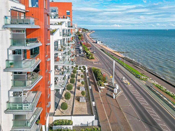 3 Bedroom Flat For Sale In The Leas, Westcliff-On-Sea, SS0