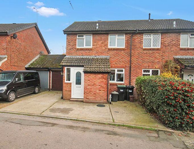 3 Bedroom House For Sale In Avon Meade, Fordingbridge, SP6