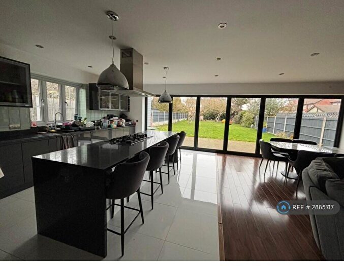 4 Bedroom Detached House To Rent In Lambs Lane North, Rainham, RM13