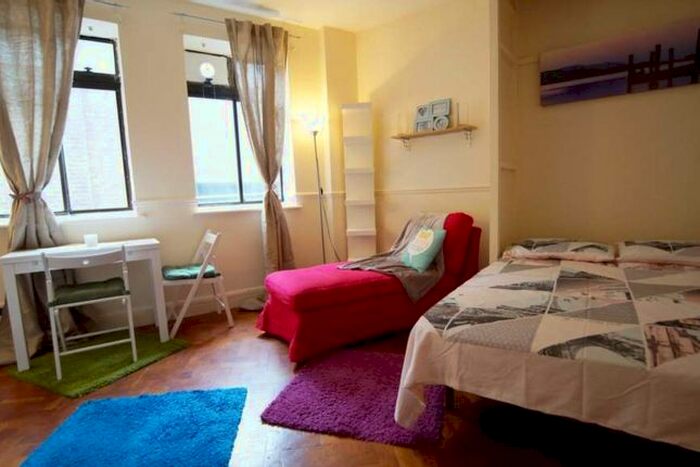 Studio For Sale In Dudley Court, Marble Arch, W1H
