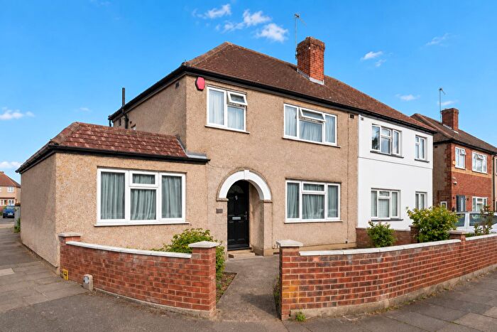 3 Bedroom Semi-Detached House For Sale In Field End Road, Ruislip, HA4