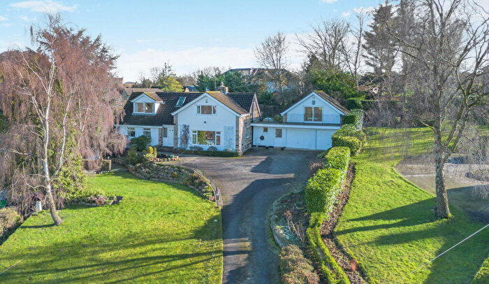 5 Bedroom Detached House For Sale In Collingham, Crabtree Hill, LS22