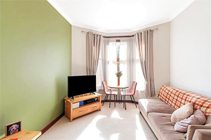 1 Bedroom Flat For Sale In Greenholme Street, Cathcart, Glasgow, G44