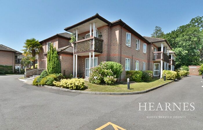 1 Bedroom Property For Sale In Fernlea Avenue, Ferndown, BH22
