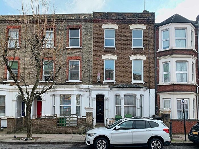 Apartment To Rent In Iverson Road, London, NW6