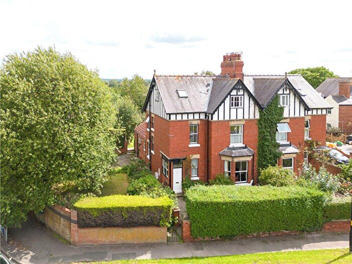 6 Bedroom Semi-Detached House For Sale In Harrogate Road, Ripon, North Yorkshire, HG4
