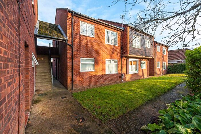 2 Bedroom Flat For Sale In Apsley Court, Norwich, NR5