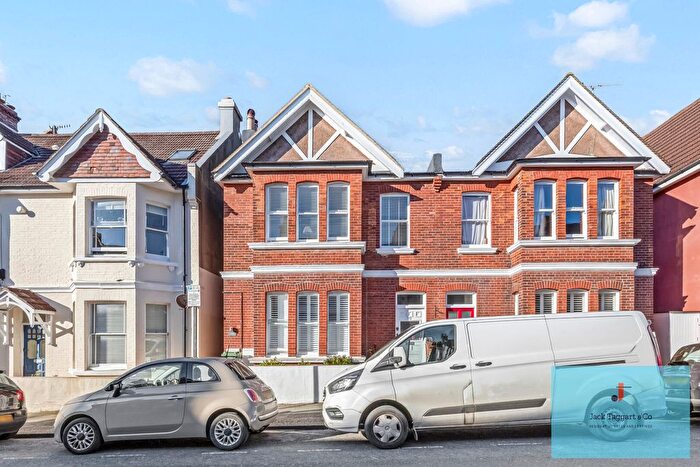 3 Bedroom Maisonette For Sale In Granville Road, Hove, BN3
