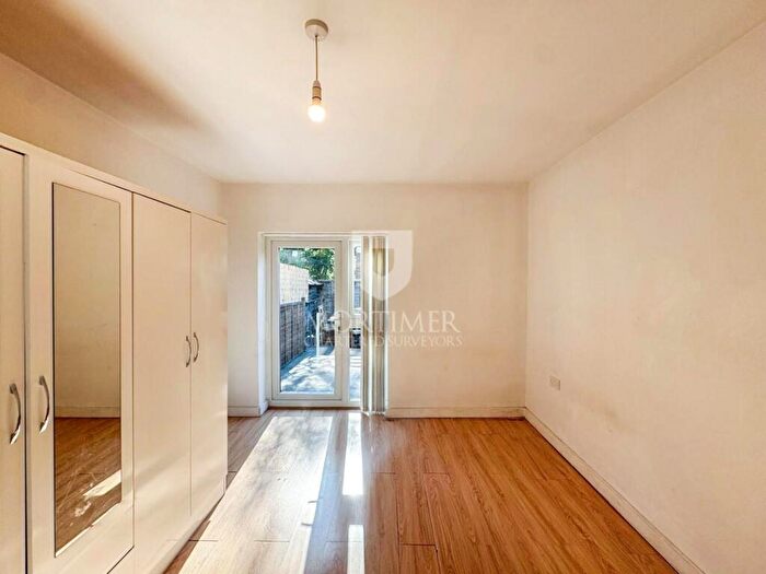 1 Bedroom Apartment To Rent In Lordship Lane, London, N22