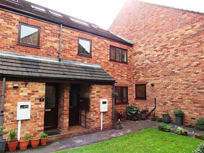 2 Bedroom Terraced House To Rent In St Marys Court, Duke Street, DE1