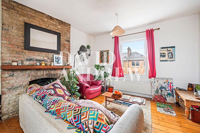 2 Bedroom Flat To Rent In Shaftesbury Road, London, N19