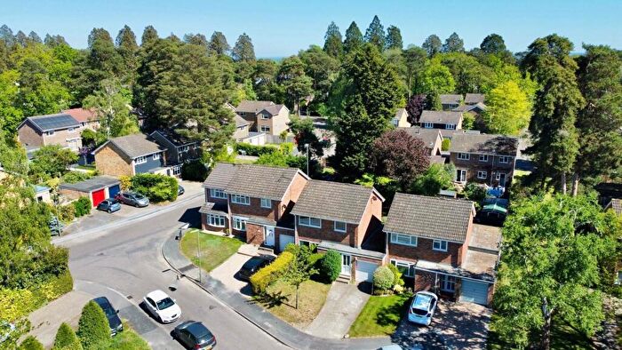 3 Bedroom House For Sale In Ripon Close, Camberley, GU15
