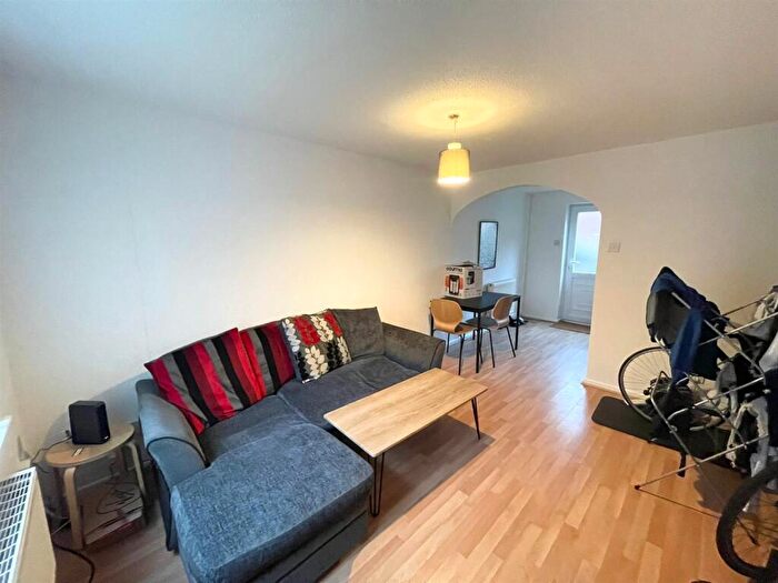 2 Bedroom Semi-Detached House To Rent In **£pppw Excl Bills** Elmore Court, Nottingham, NG7