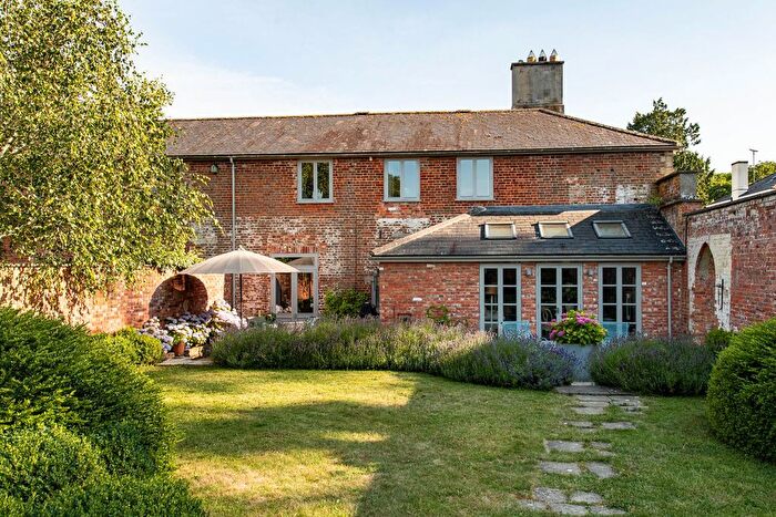 3 Bedroom Property For Sale In Rode Manor, Rode, BA11
