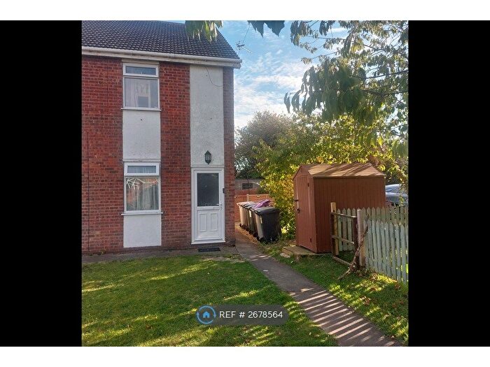 2 Bedroom End Terrace House To Rent In South View, Grimsby, DN36