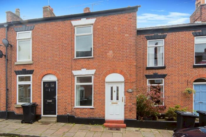 2 Bedroom Terraced House To Rent In Peel Street, Macclesfield, Cheshire, SK11