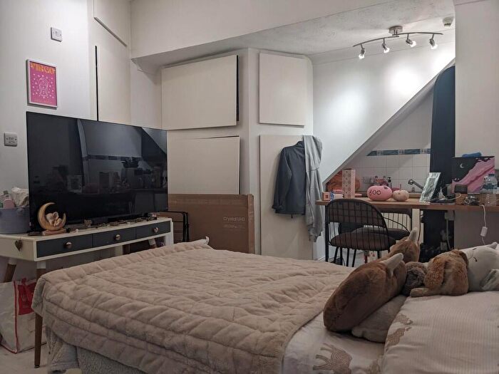 Studio To Rent In Howard Road, Southampton, SO15