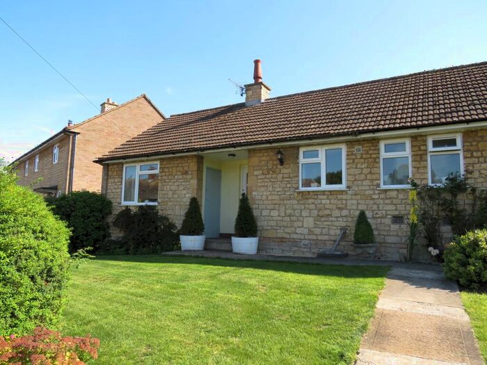 1 Bedroom Bungalow To Rent In Bennett Place, Ilmington, Shipston-On-Stour, CV36