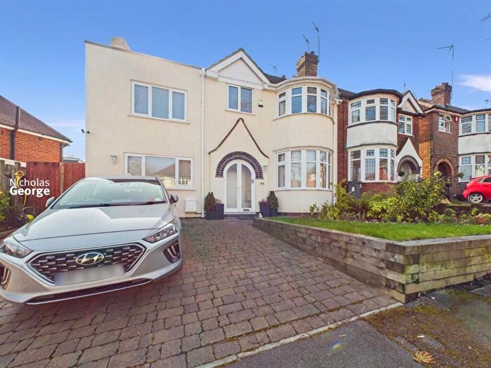 4 Bedroom Semi Detached House For Sale In Whitley Court Road, Quinton, Birmingham, B32