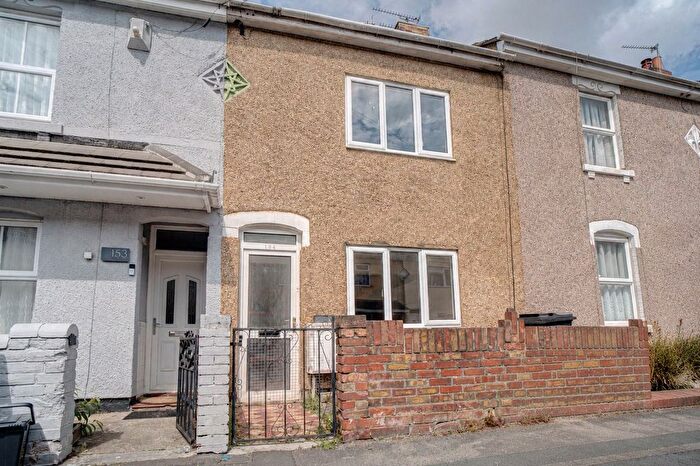 2 Bedroom Terraced House For Sale In Redcliffe Street, Swindon, Wiltshire, SN2