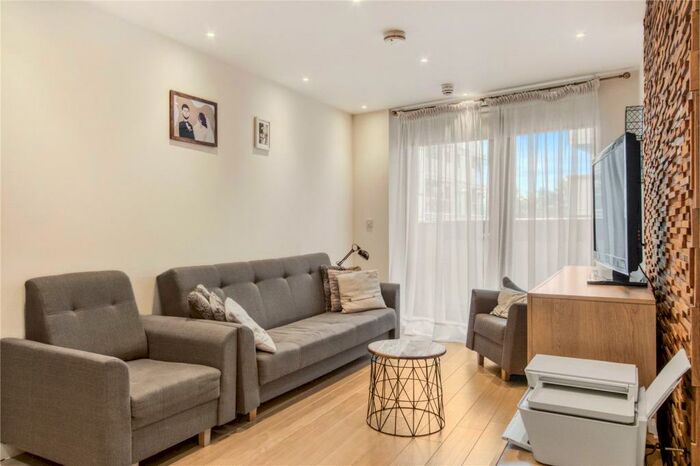 2 Bedroom Apartment To Rent In Eagle Heights, Waterside Way, London, N17