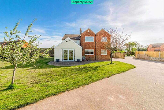 4 Bedroom Detached House To Rent In Clifton Road, No Mans Heath, Tamworth, B79
