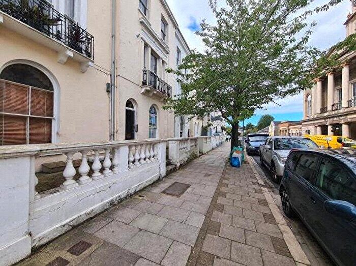 1 Bedroom Flat For Sale In Lind Street, Ryde, Isle Of Wight, PO33