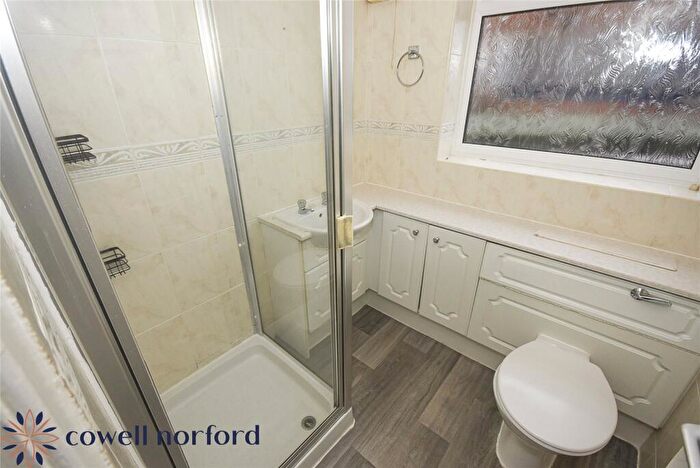 2 Bedroom Bungalow For Sale In Bedford Avenue, Shaw, Oldham, Greater Manchester, OL2