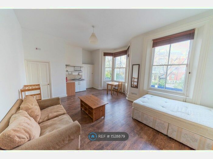 Studio To Rent In Bonner Road, London, E2