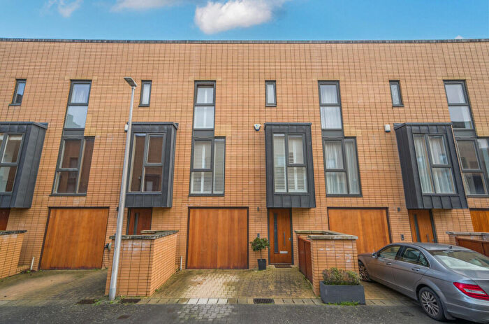 4 Bedroom Terraced House For Sale In Francis Street, Cardiff Bay, Cardiff, CF11