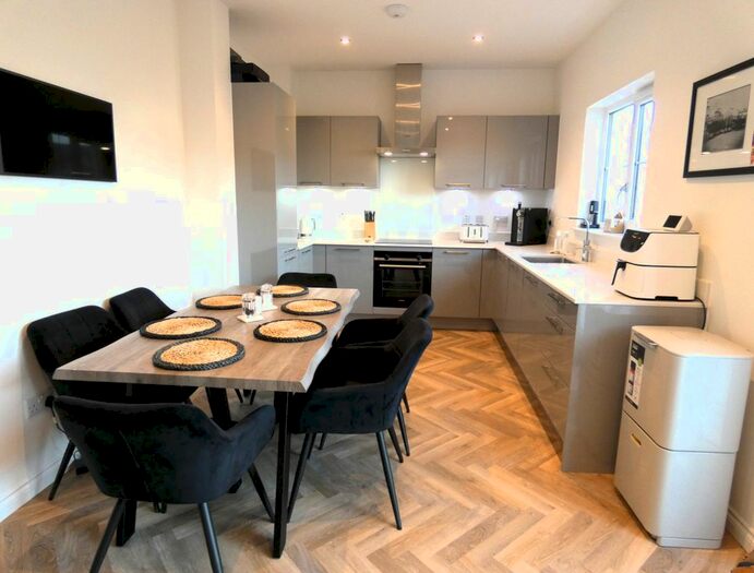 3 Bedroom Semi-Detached House For Sale In Cults-Kingshill Road, Aberdeen, AB15