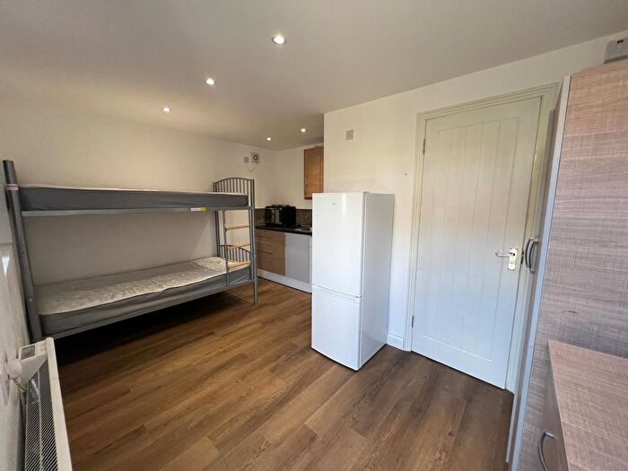 1 Bedroom Studio To Rent In Dagenham, RM8