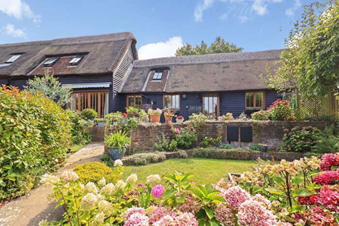 2 Bedroom Semi Detached House For Sale In The Street, Ickham, CT3