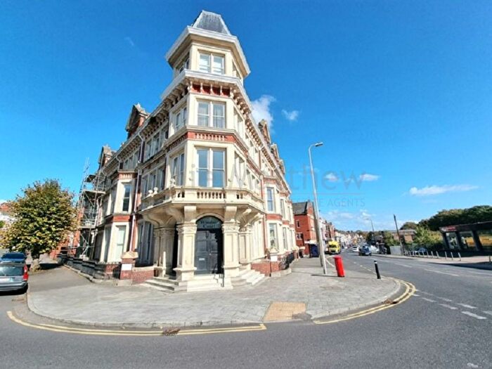 2 Bedroom Flat To Rent In Windsor Road, Barry, CF62