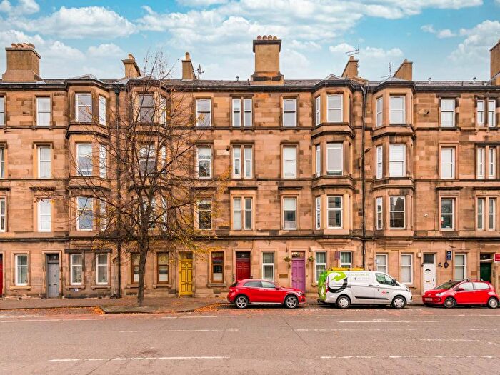 1 Bedroom Flat For Sale In Mcdonald Road, Edinburgh, EH7