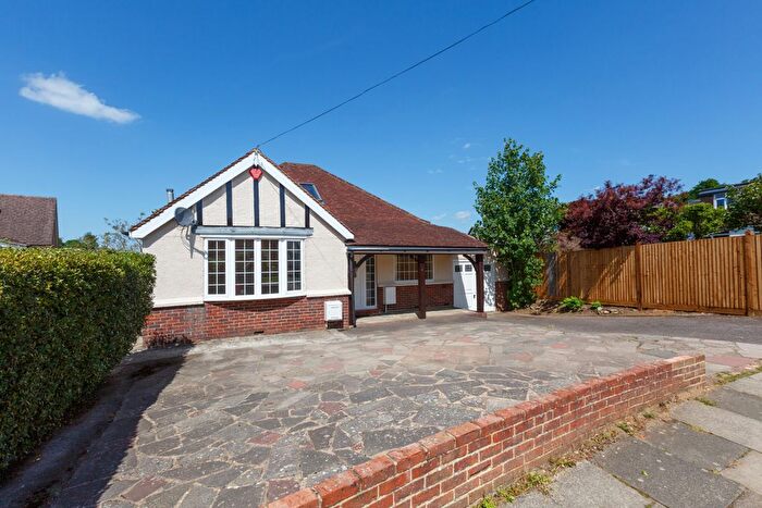 4 Bedroom Bungalow For Sale In Hill Crest, Sevenoaks, TN13