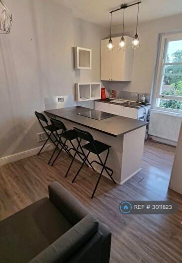 2 Bedroom Flat To Rent In Belsize Road, London, NW6