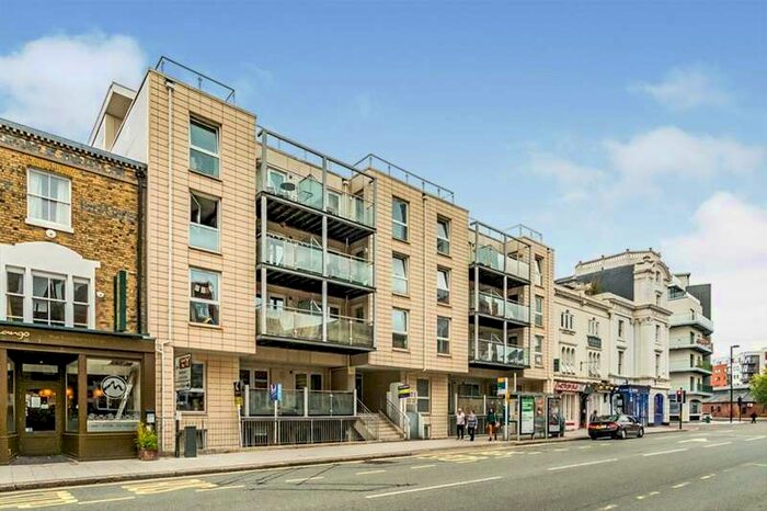 1 Bedroom Apartment To Rent In Apartment 6 6-9 Canute Road, Southampton, SO14