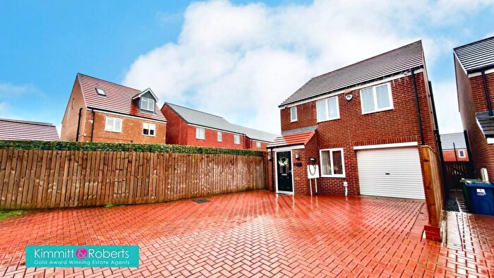 3 Bedroom Detached House For Sale In Lupinus Way, Hetton-Le-Hole, Tyne And Wear, DH5