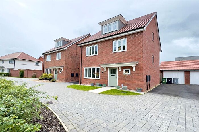 4 Bedroom Detached House For Sale In Brocklehurst Crescent, Poynton, SK12