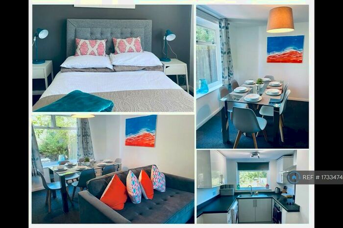 3 Bedroom Semi-Detached House To Rent In Winterton Rise, Nottingham, NG5