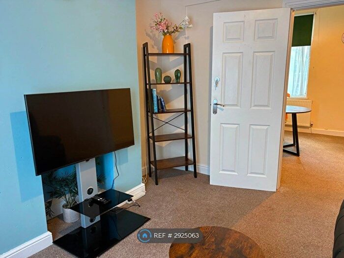 3 Bedroom Terraced House To Rent In Cobden St, Hull, HU3