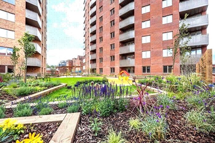 1 Bedroom Flat To Rent In Elmsleigh Road, Staines-Upon-Thames, Surrey, TW18