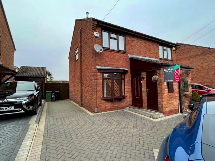 2 Bedroom Semi-Detached House To Rent In Willetts Drive, Halesowen, West Midlands, B63