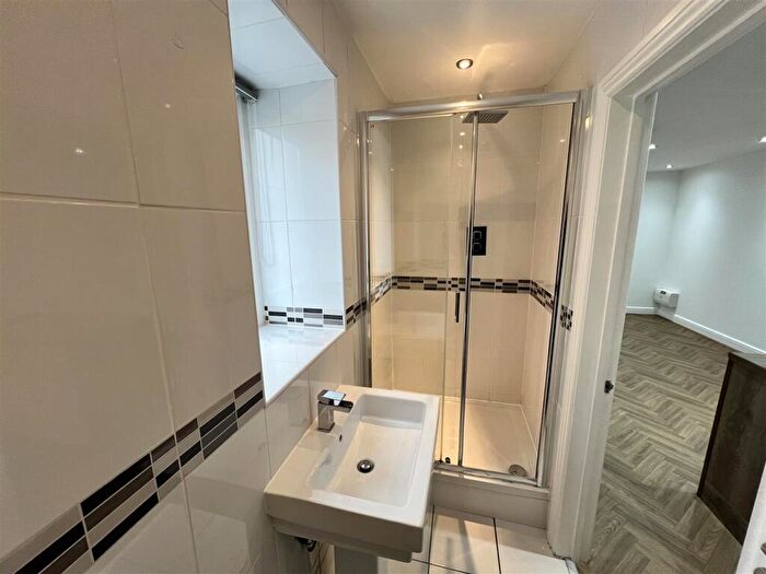 1 Bedroom Flat To Rent In Albert Road, Kings Heath, B14