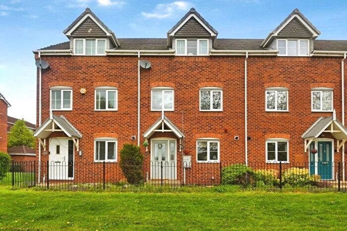 4 Bedroom Terraced House For Sale In Tame Close, Wilnecote, Tamworth, Staffordshire, B77