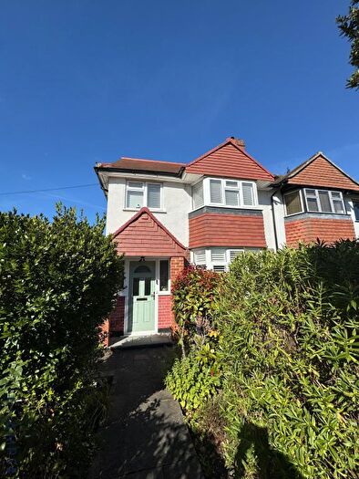 4 Bedroom End Of Terrace House For Sale In Twickenham, TW2
